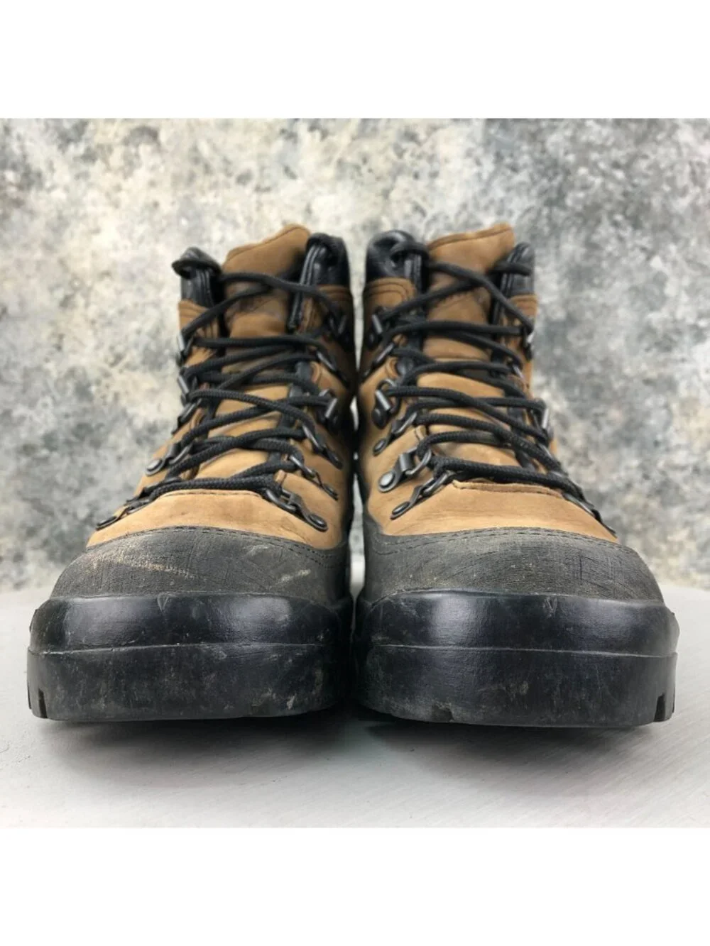 Danner Men's Size 7 Combat Hiker Brown Leather Military Lace-Up Boots Portland